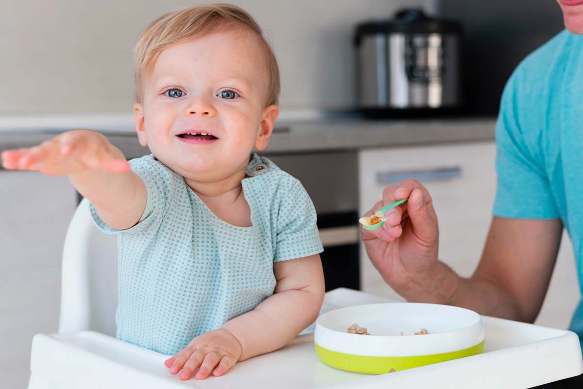 repas solide bébé